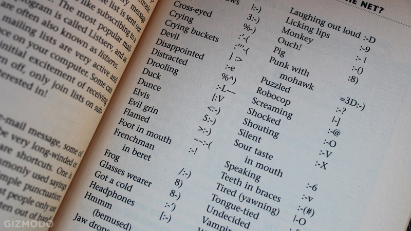 Illustration for article titled This 1990s Guide to Using the Web Is Delightful